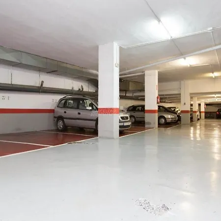 Centre Eixample With Parking Daire Barselona