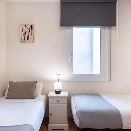 Centre Eixample With Parking Daire